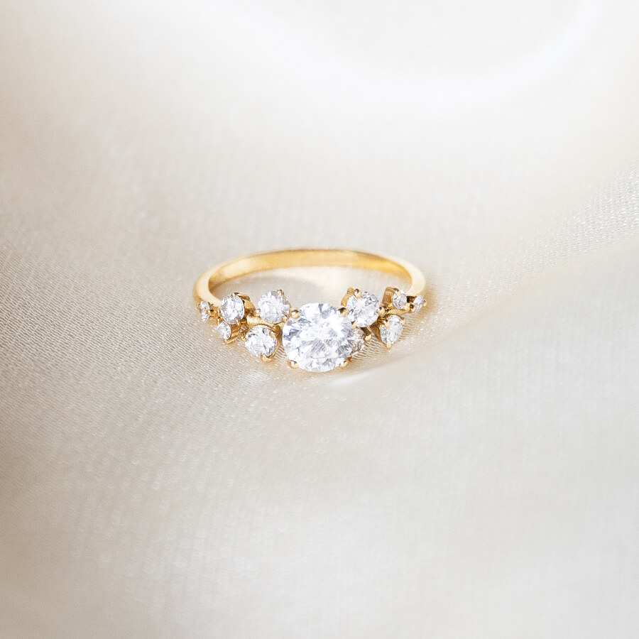 solitaire verlovingsring briljant geelgouden band juwelier christiaan van bignoot