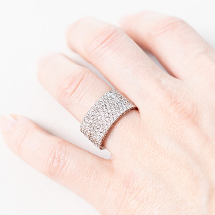 ring pave diamant witgoud juwelier christiaan van bignoot