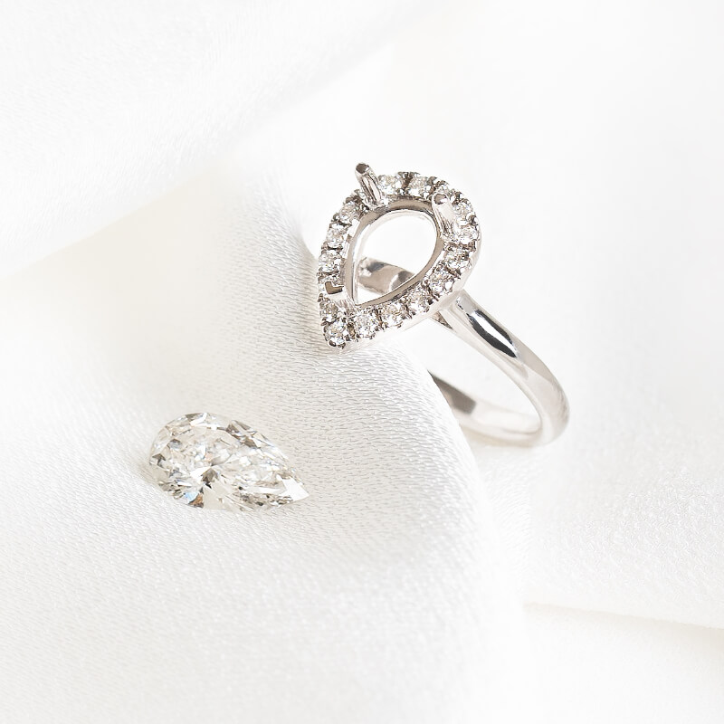 verlovingsring halo peer diamant witgoud juwelier christiaan van bignoot